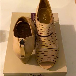 Women’s shoes